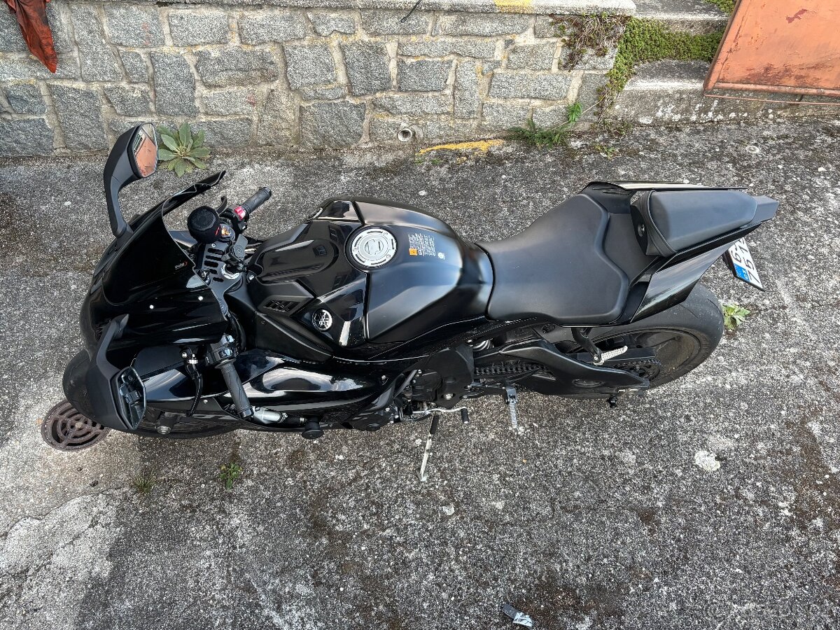 Yamaha R1 2018 najeto 3600 km - 17