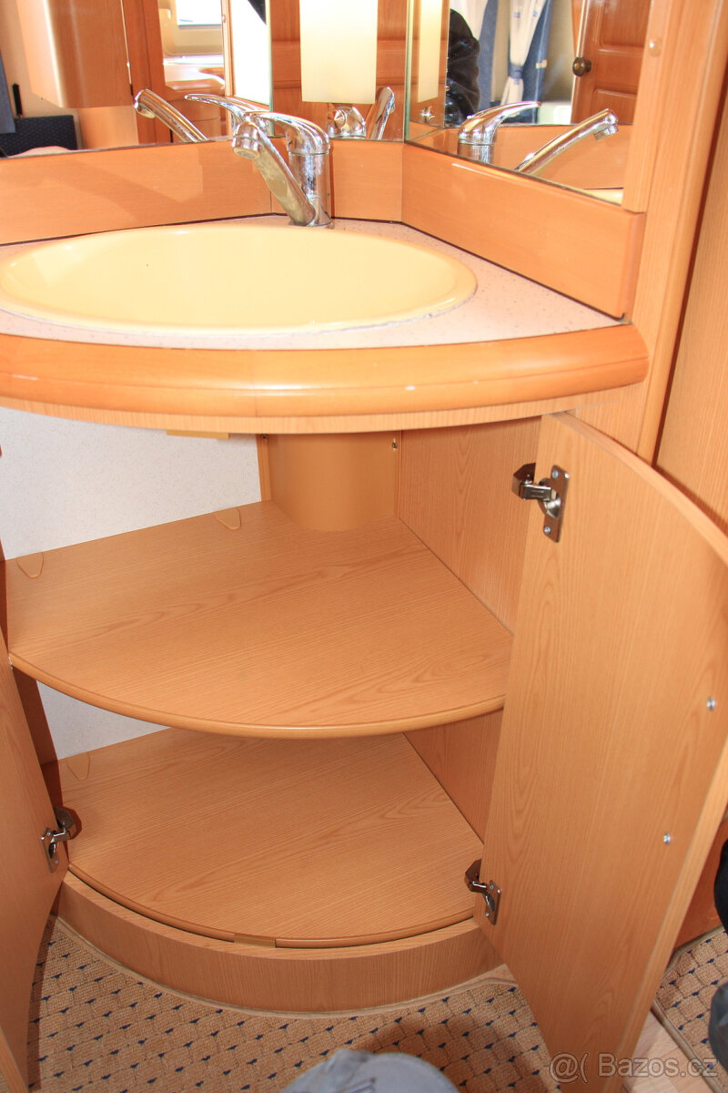 Karavan Hobby Prestige 560 UFE - 17