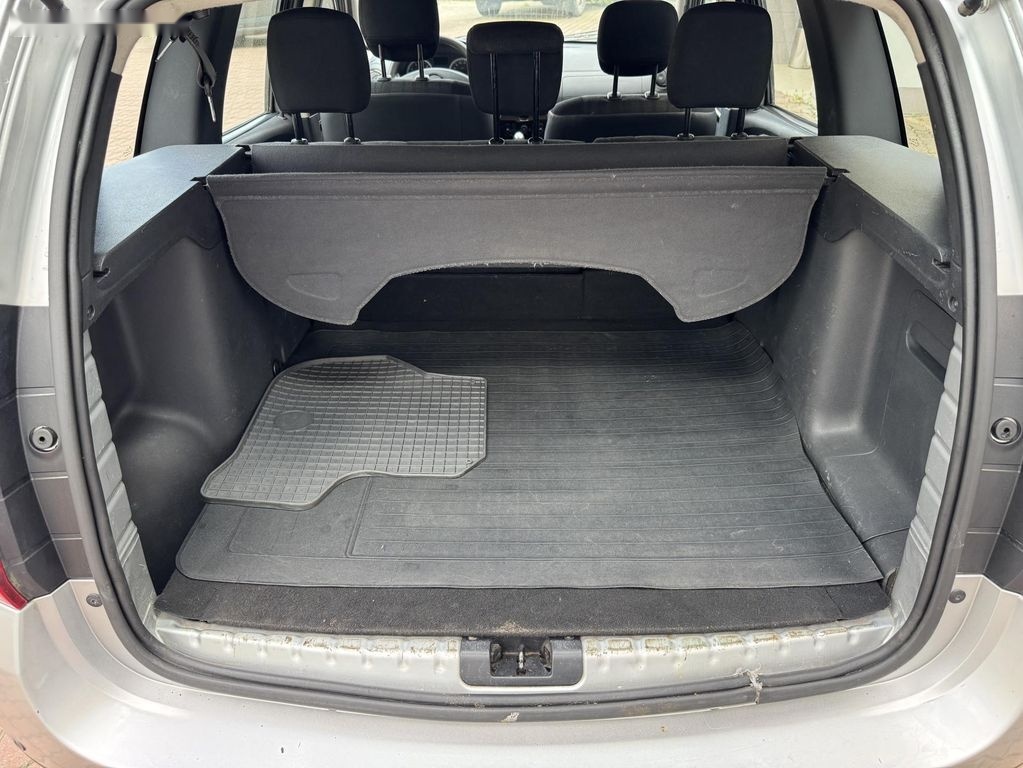 Dacia Duster,1.6i 77kW 4x4 - 17