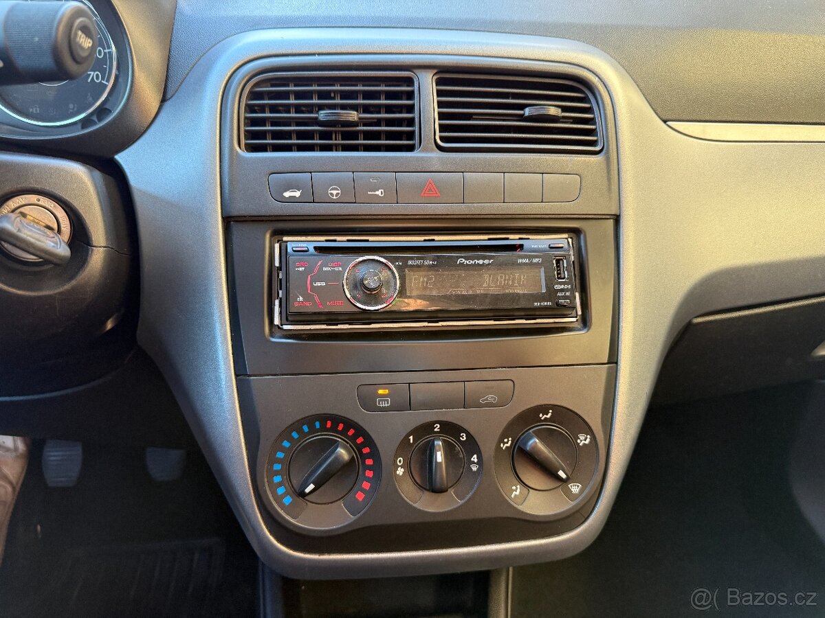 Fiat Punto, 1.2i, 48kw Původ ČR 112t. KM - 17