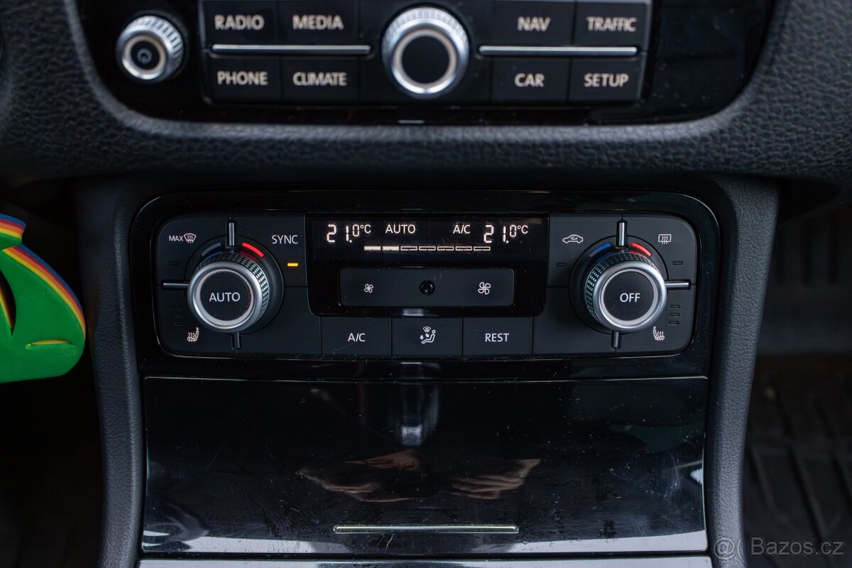 VW Touareg II 3.0 V6 TDI BMT 4XMOTION Terrain Tech - 17