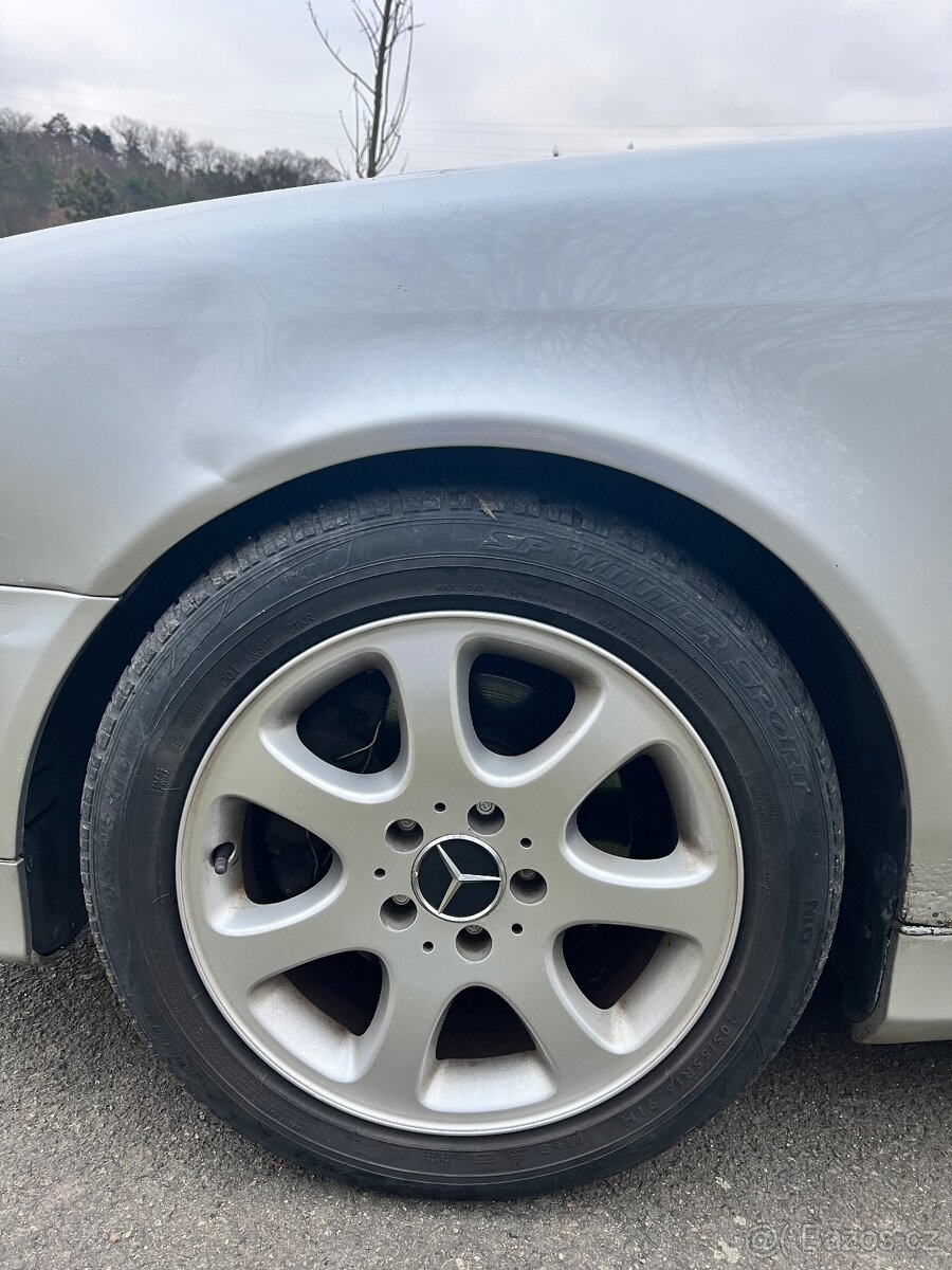 Mercedes-Benz CLK 320 V6 (W208), r. 2001, Avantgarde - 17