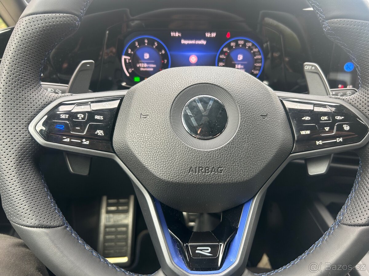 VW Golf VIII R kombi 2.0tsi 235kw 8/2021 - 17