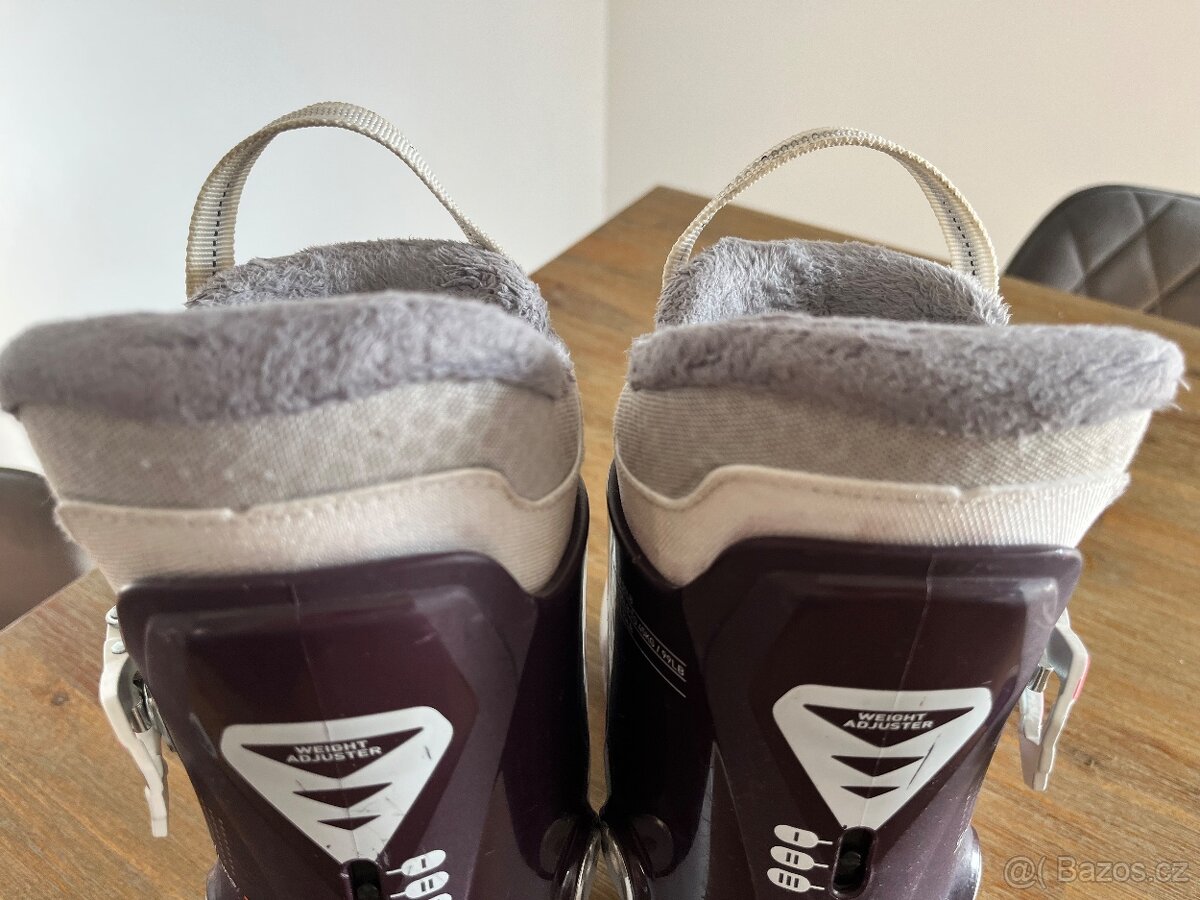 Dětské lyže Salomon + hůlky + lyžařské boty - 17