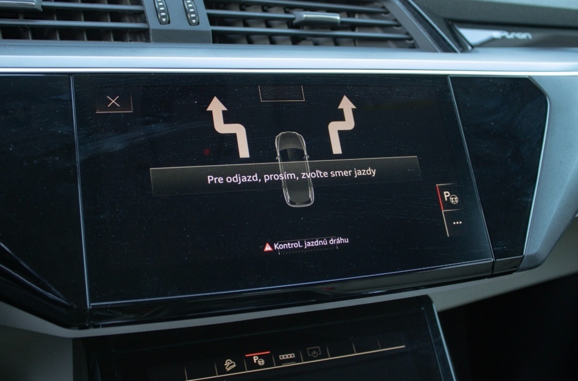 Audi e-tron 50 Quattro Advanced / - 17