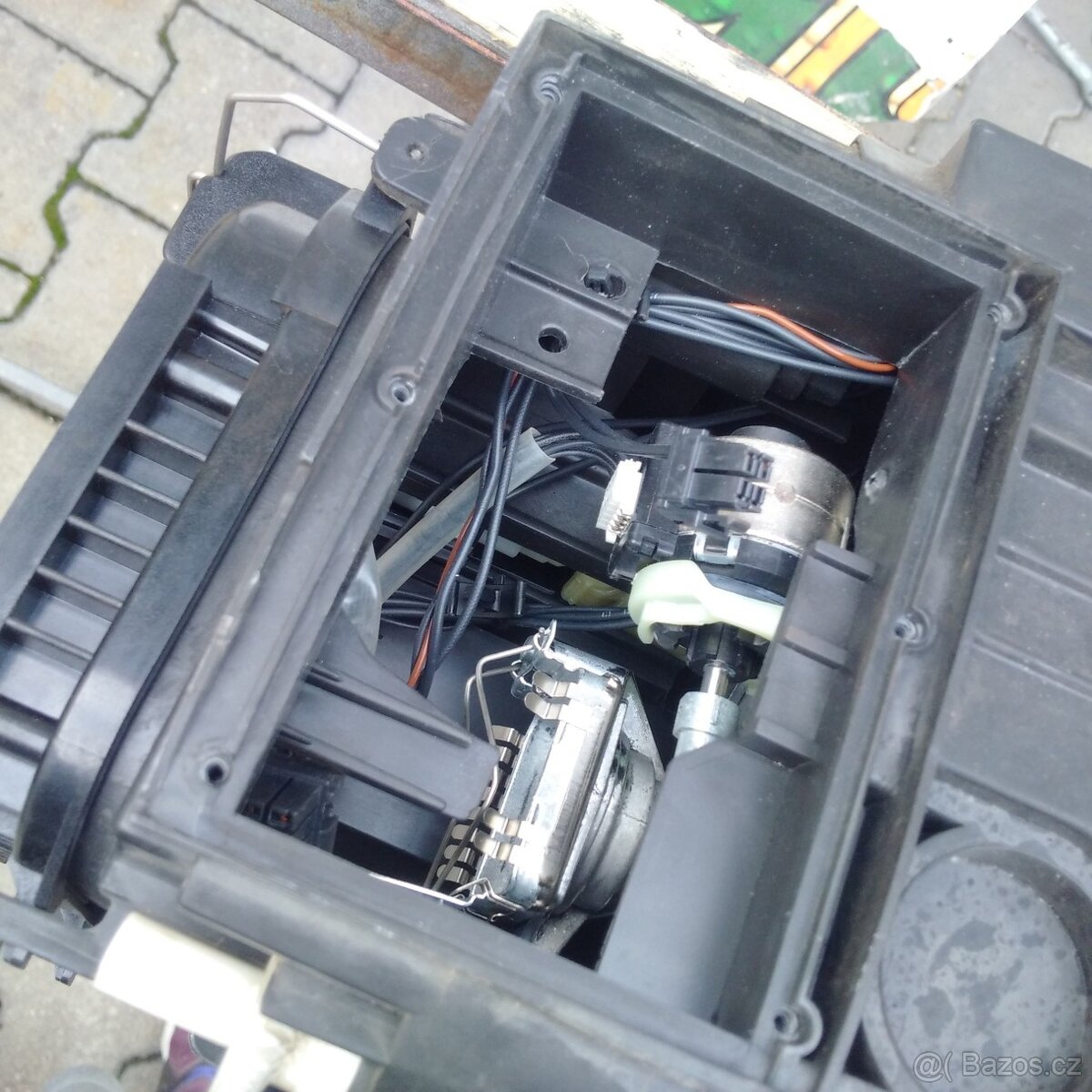 xenony vw passat b6 3C pravy levy 05-07 - 17