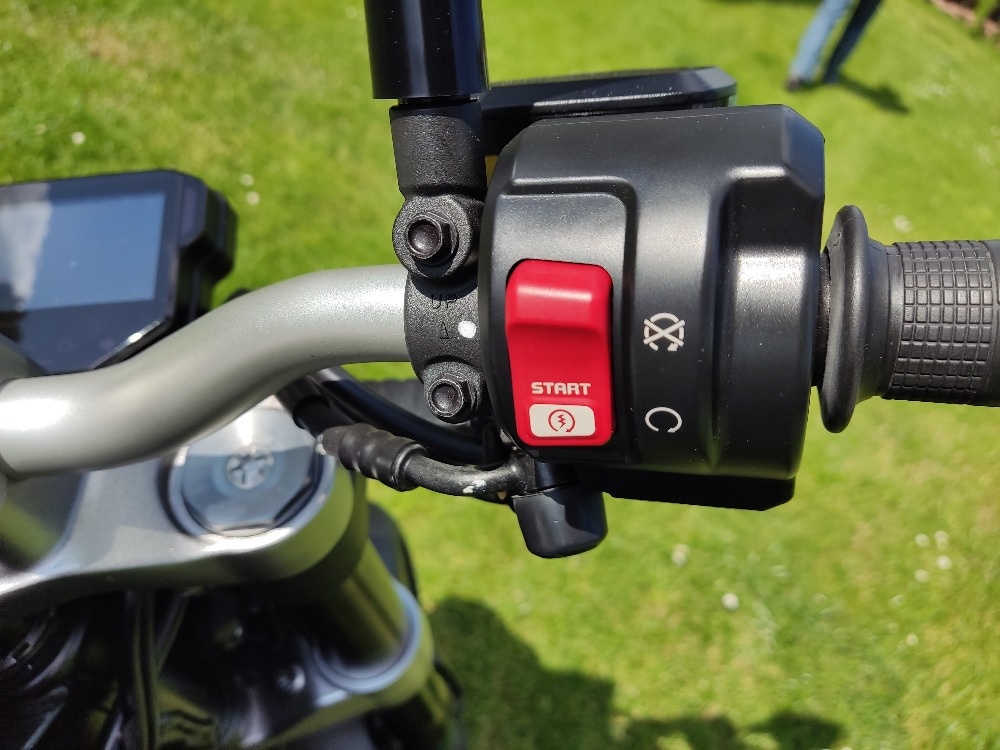 Honda CB 1000 R ABS Neo Sports (2019) NOVÁ, 9000km - 17