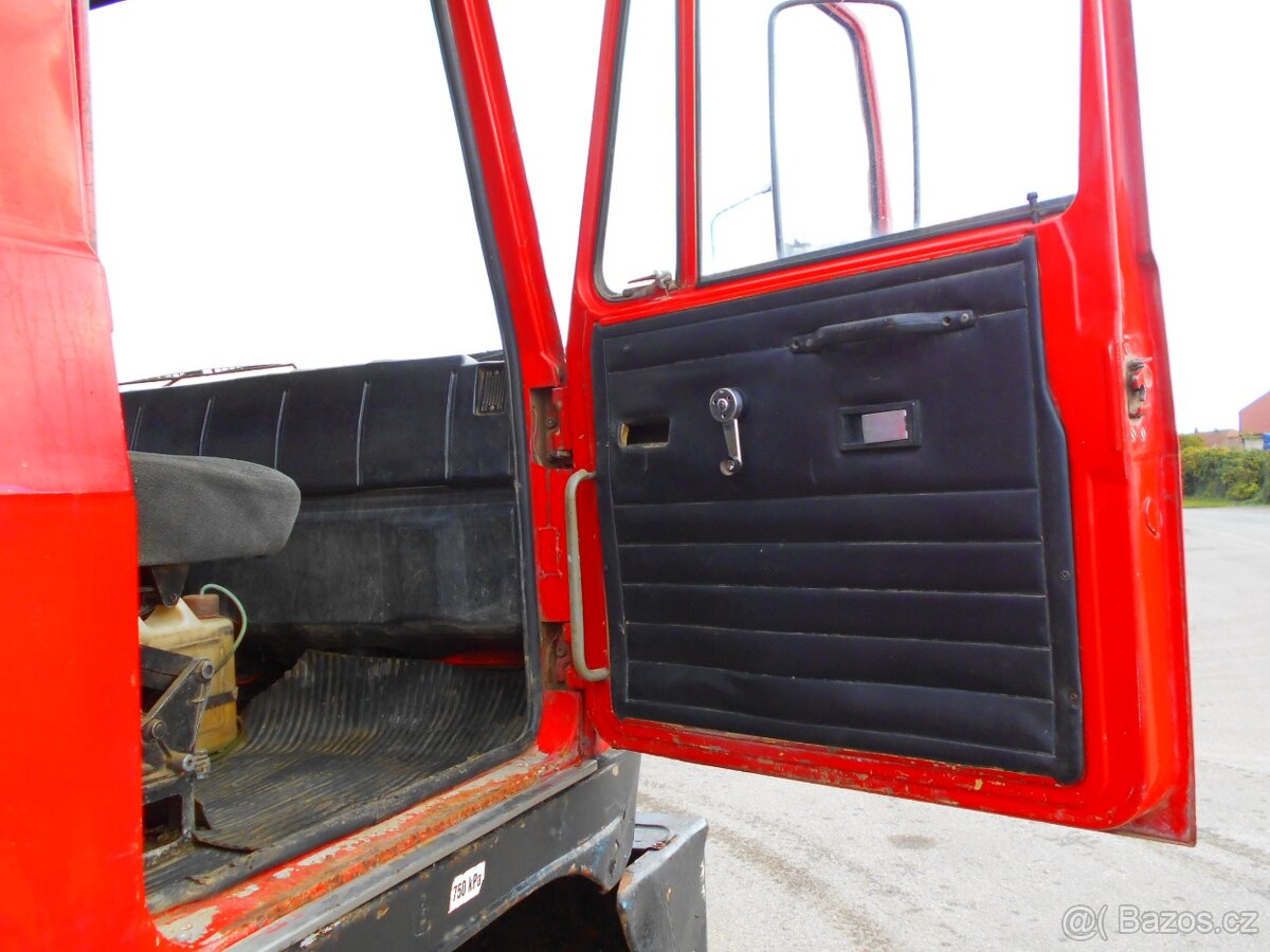 Sklápěčka TATRA 815 - 11370 - 17