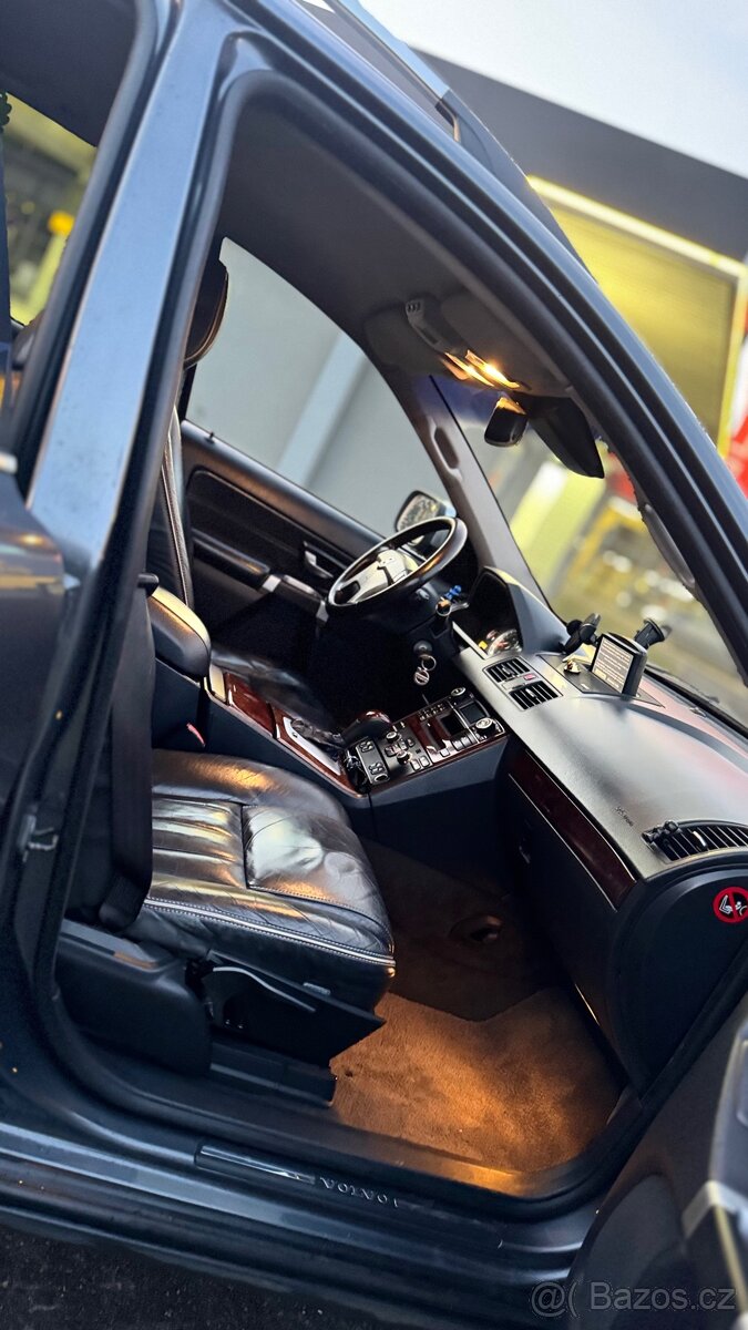 VOLVO XC 90 2008 r. - 17