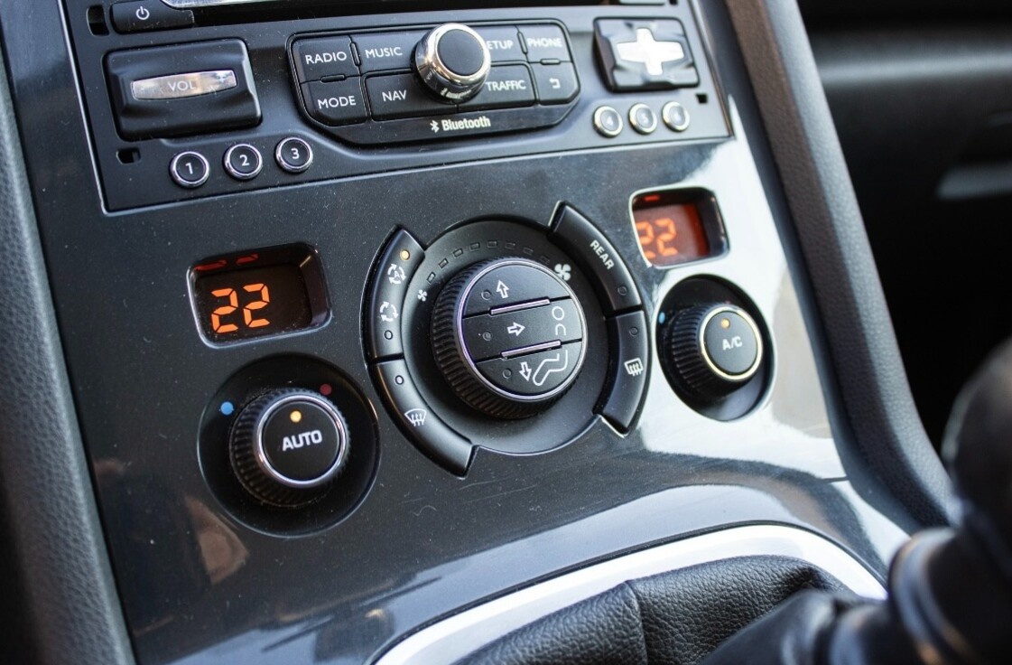 Peugeot 5008 2.0 HDi 110 kW - 17