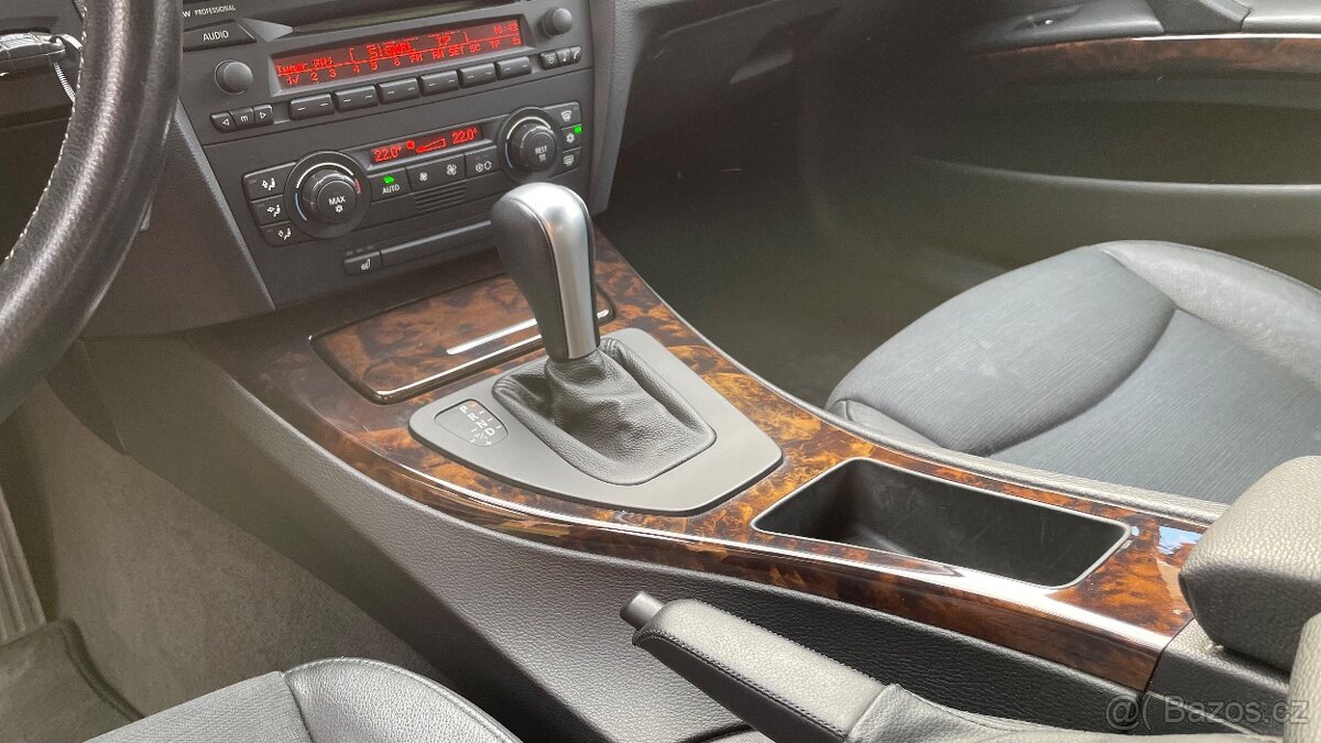 BMW E91 325i XENONY - 17