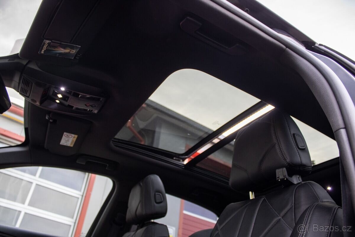 DS 7 CROSSBACK 1.6 E-tense Rivoli / 133kW / A8 / 2022 - 17