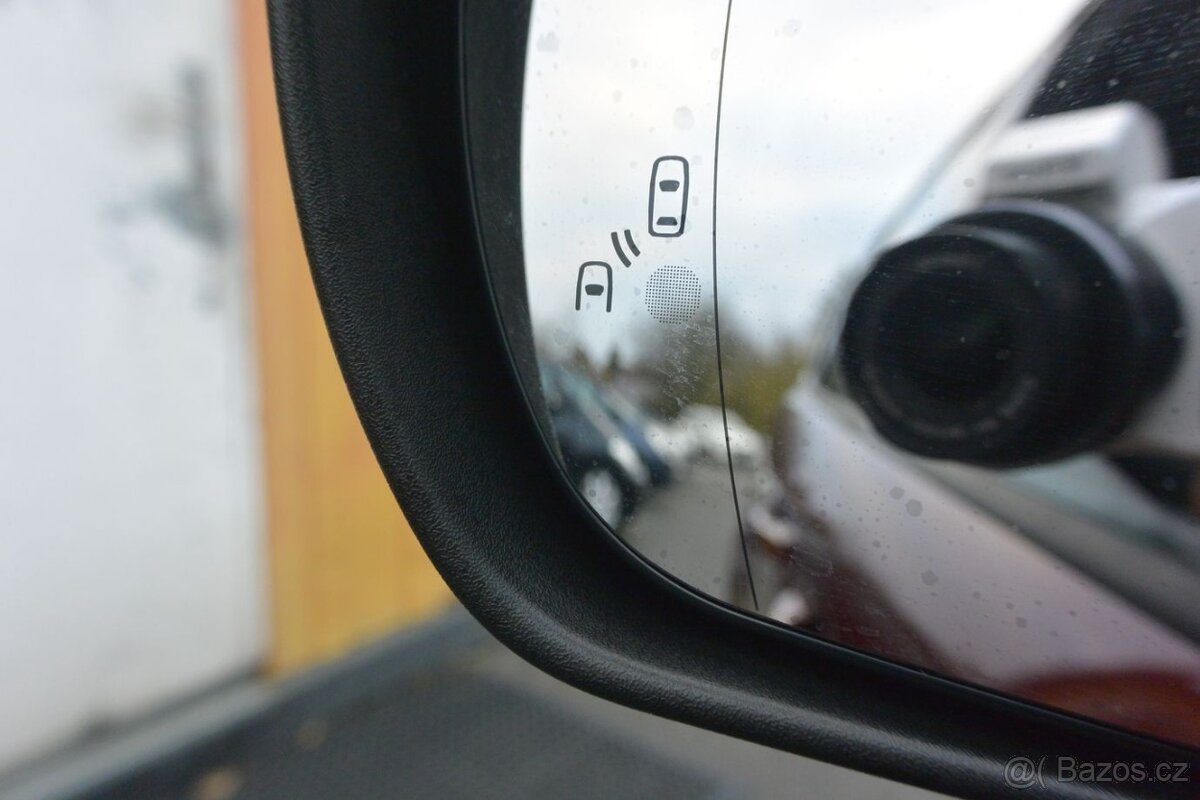 PRODÁM Ford Grand C-Max 1.5TDCi 88kW 7místNAVI - 17