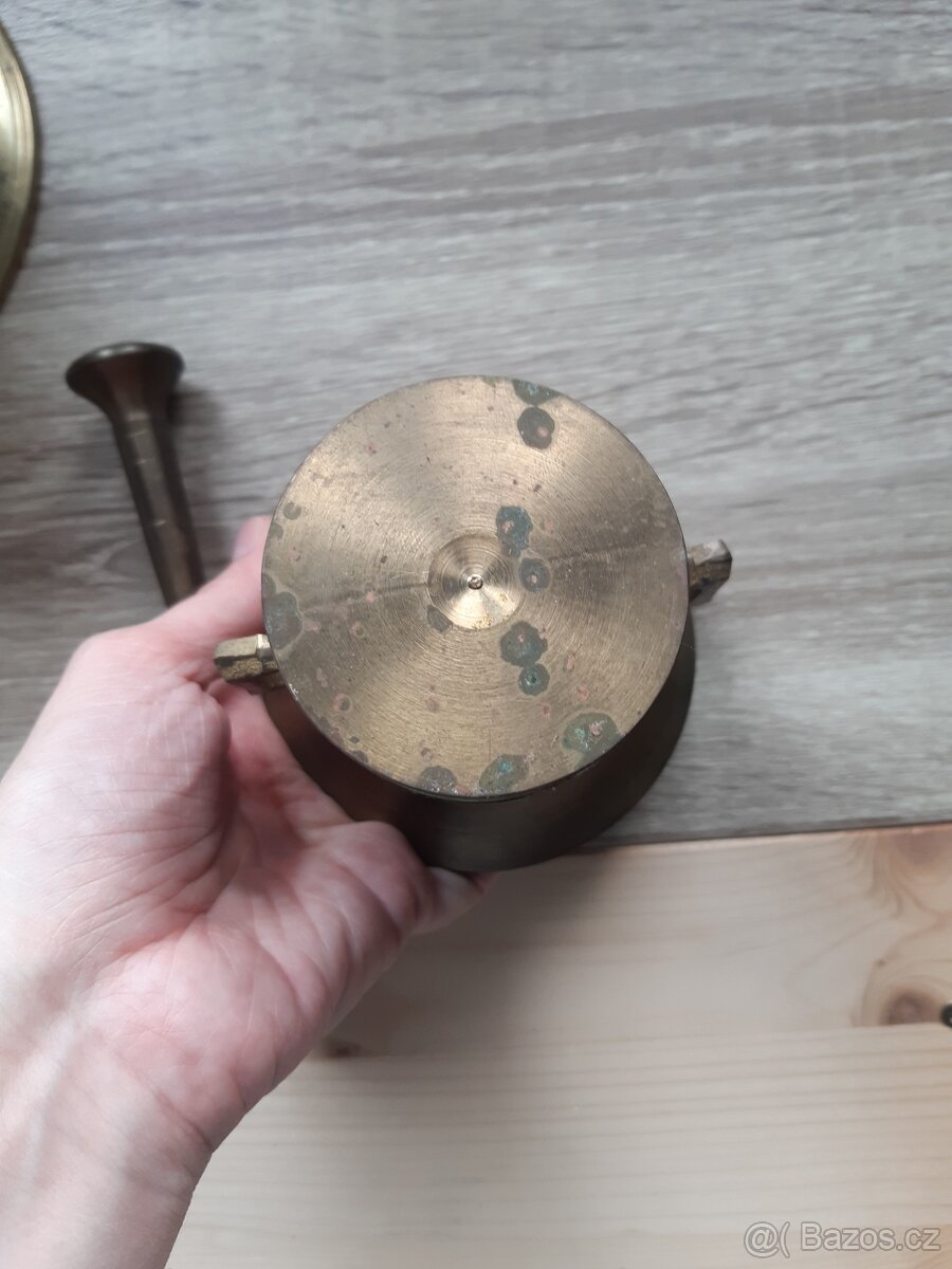 Mosazné hmoždířé s tloukem - 17