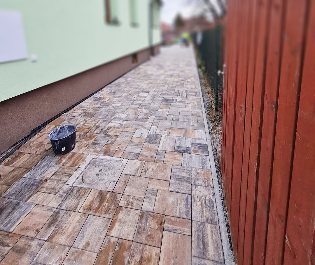 Nabírame nové zakázky jeste do konce roku. - 17