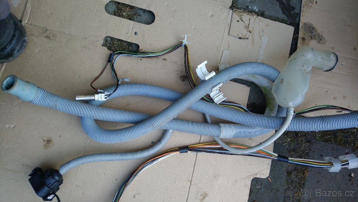 díly z pračky Zanussi ZWP 580 - 17