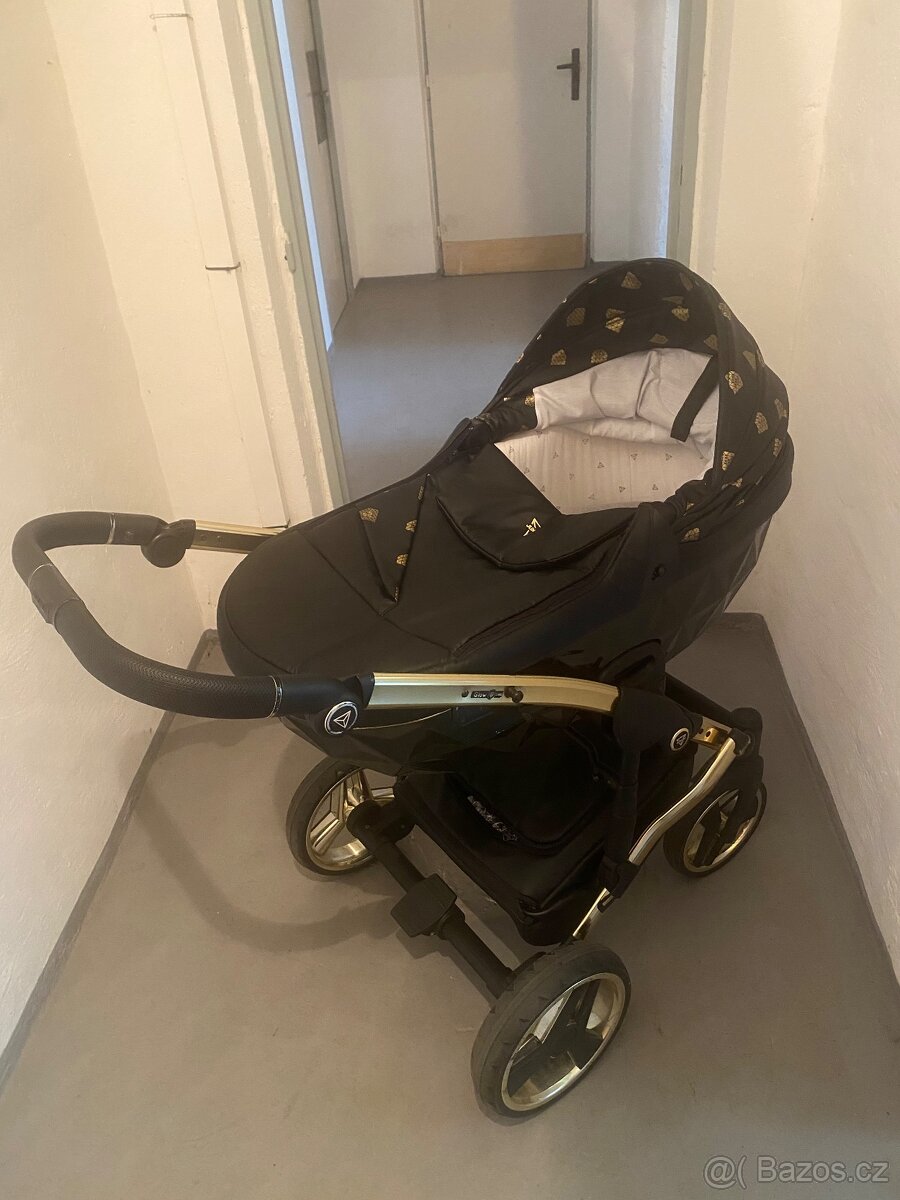 Kočárek 3v1 Junama Diamond - 17