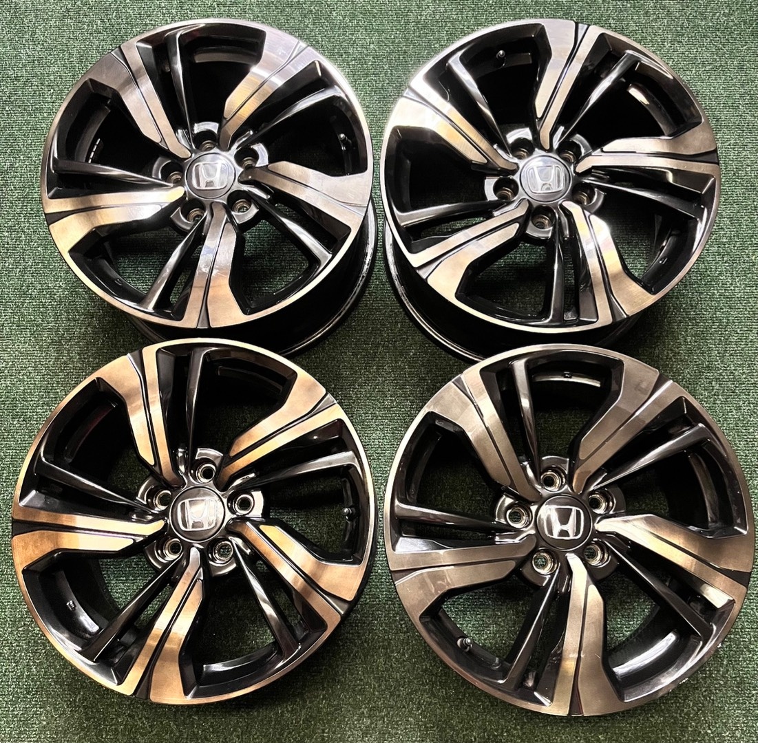 5x114,3 R17 Originál Alu disky Honda Civic - 17