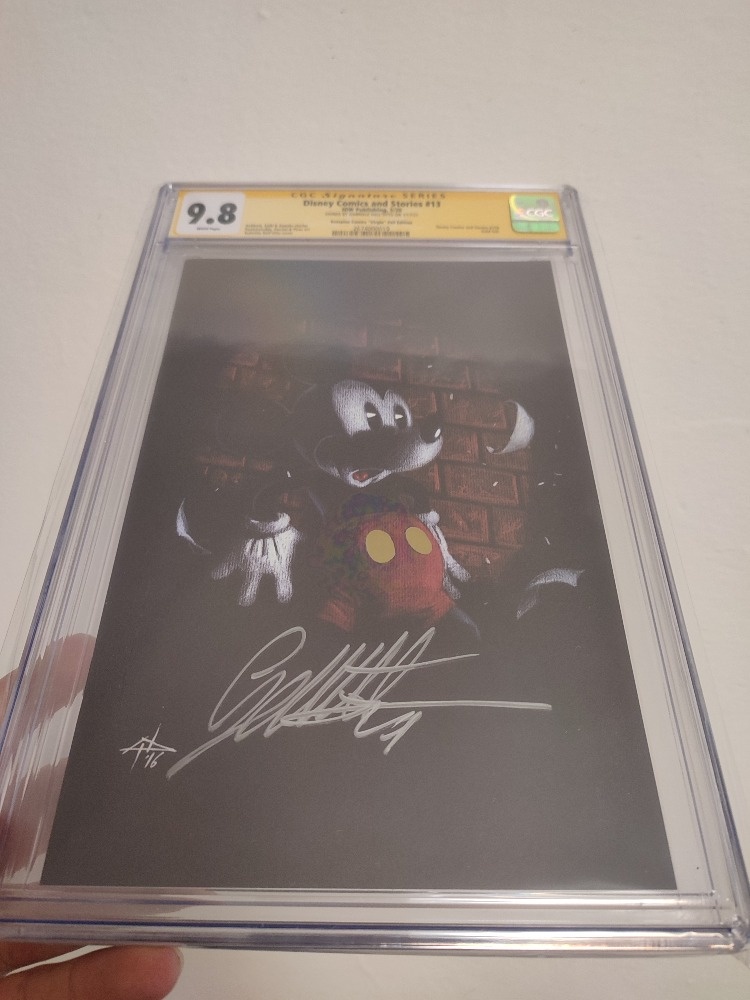 cgc comics KOMIKS (superman , batman , conan ) - 17