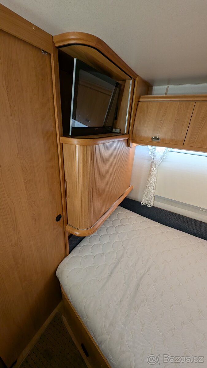 Karavan Hobby Excellent Easy 500 KMFe palandy - 17