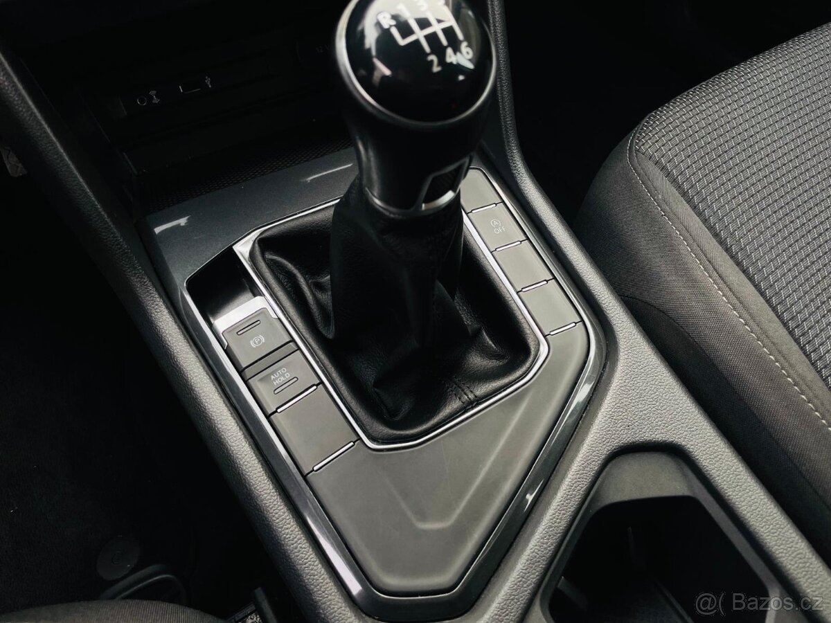 Volkswagen Tiguan 1.4TSI MANUÁL 1.MAJITEL SERVISKA FRONT ASI - 17