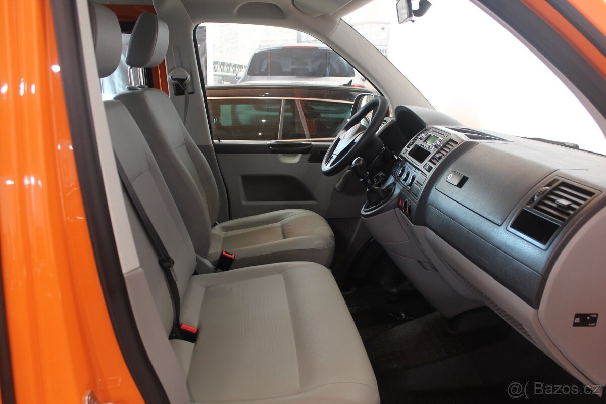 VW T5 2.0TDI 75kW BUS 9 Míst Klima 2015 - 17