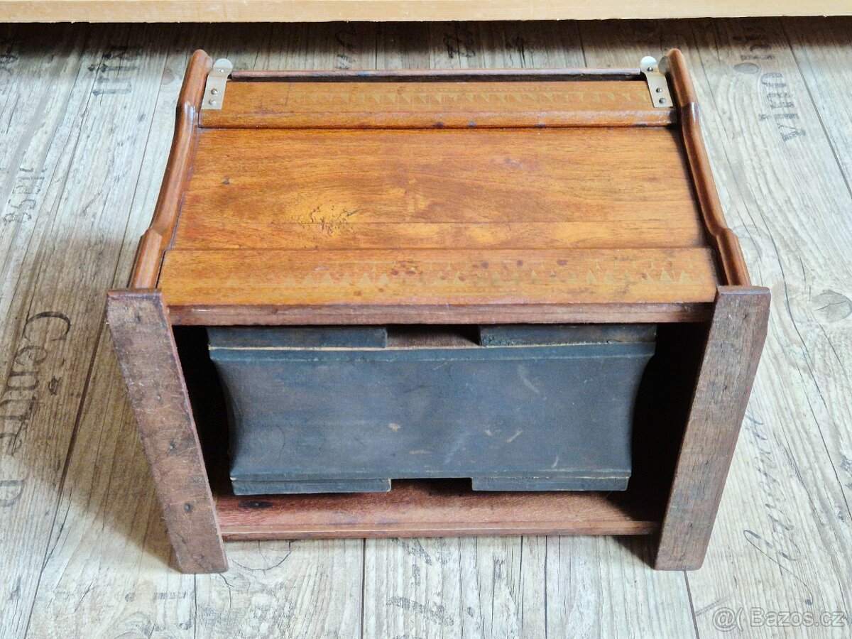 Starožitný hrací stroj, flašinet, The Mechanical Orguinette - 17