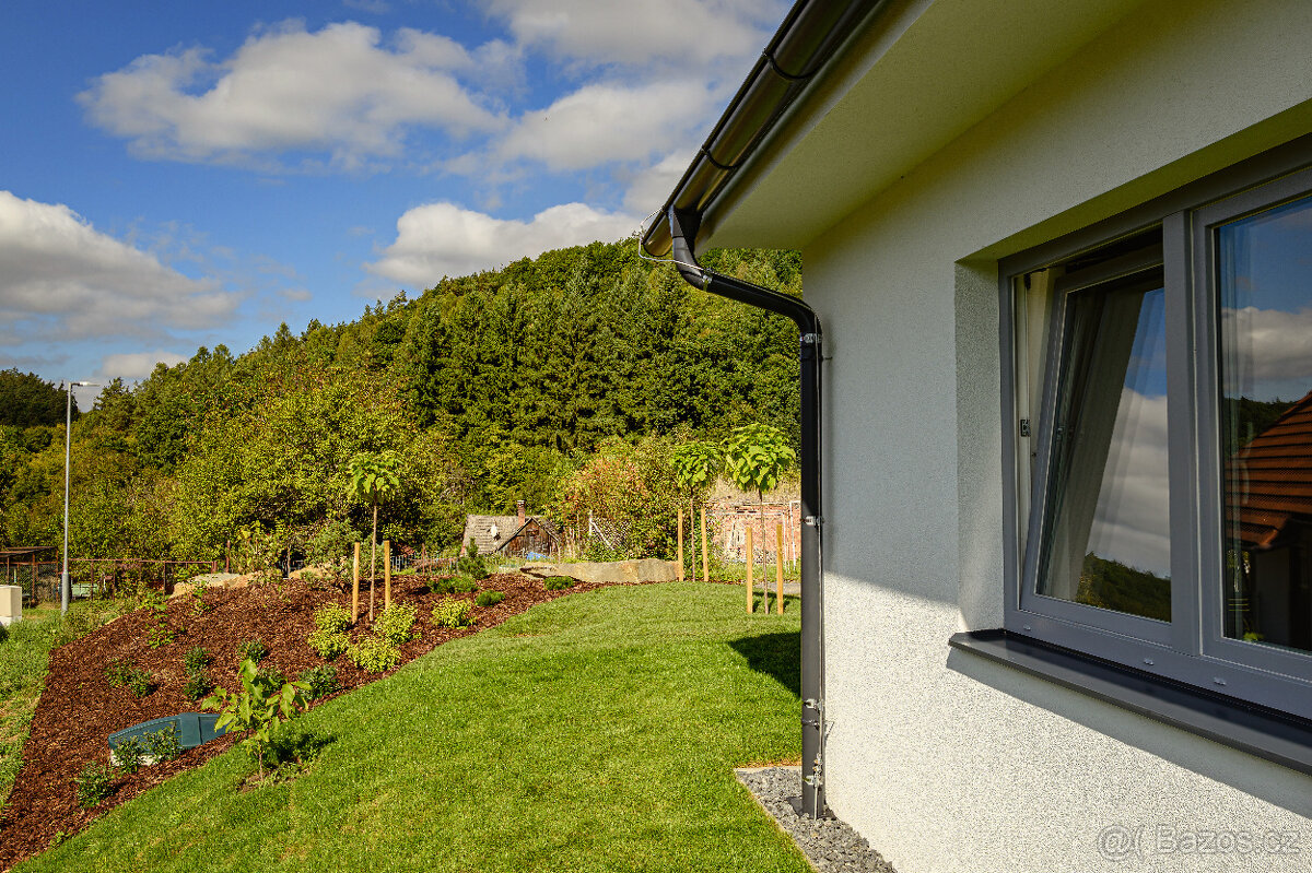 Novostavba zděného domu 4kk určená ihned k nastěhování - 17