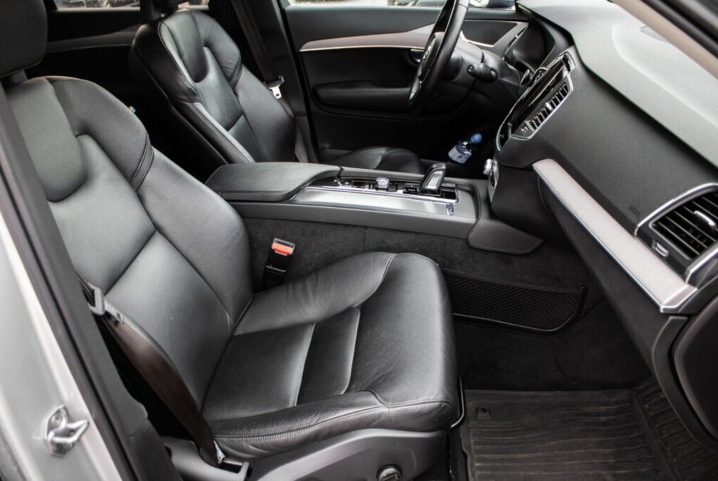 Volvo XC90 2.0 B5 Drive-E AWD A/T (2019) - 17