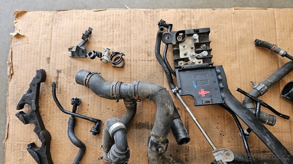 Díly - z motoru CNHA 2.0 TDi 140kW VW AG - 17