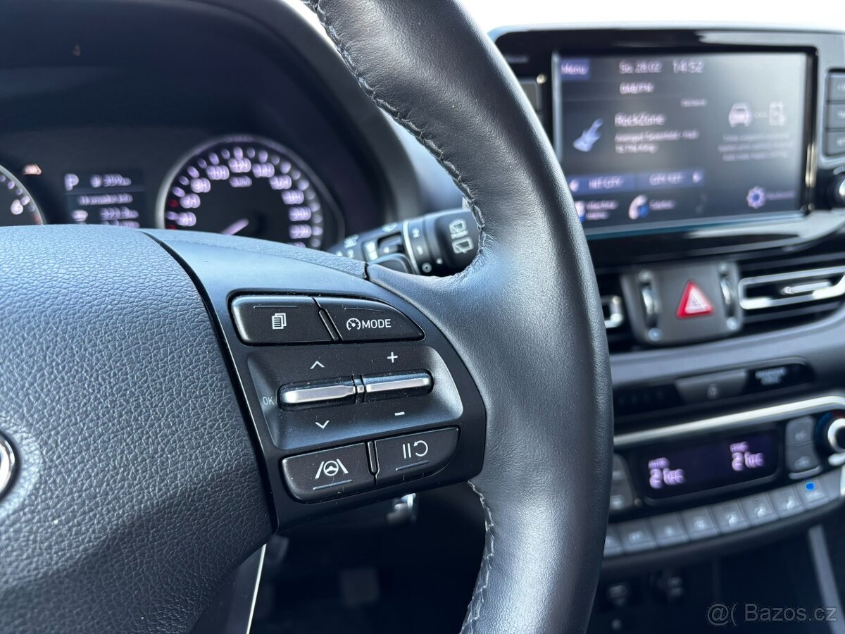 Hyundai i30 combi AT - 17