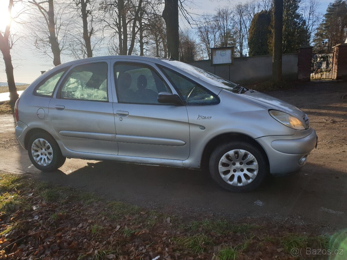 Xsara Picasso 1.6 HDI - nová STK - 17