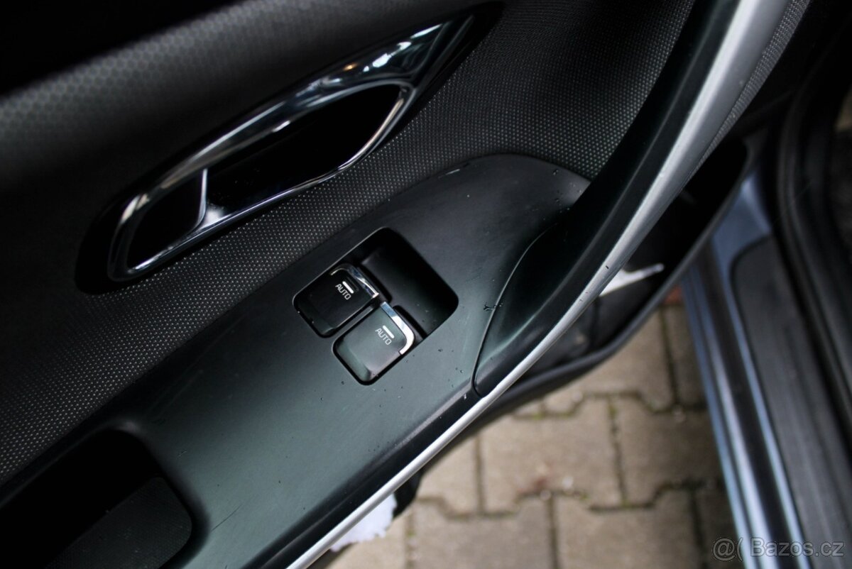 Kia Ceed 1.4 CRDi Silver - 17