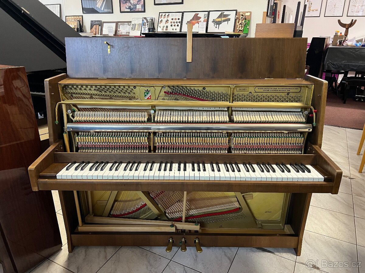 Petrof 105 se zárukou 2 roky dopravou 100 km. - 17