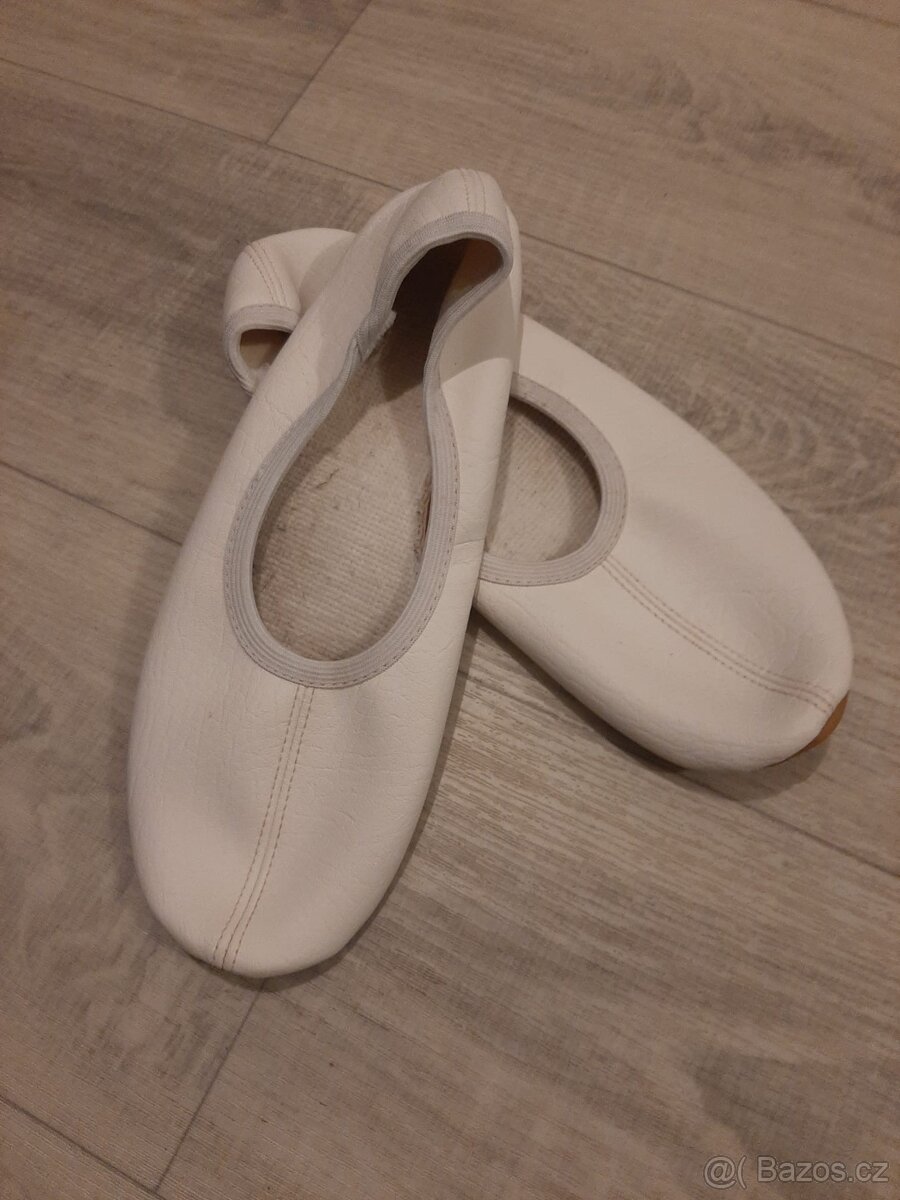 Boty různé velikosti - 17