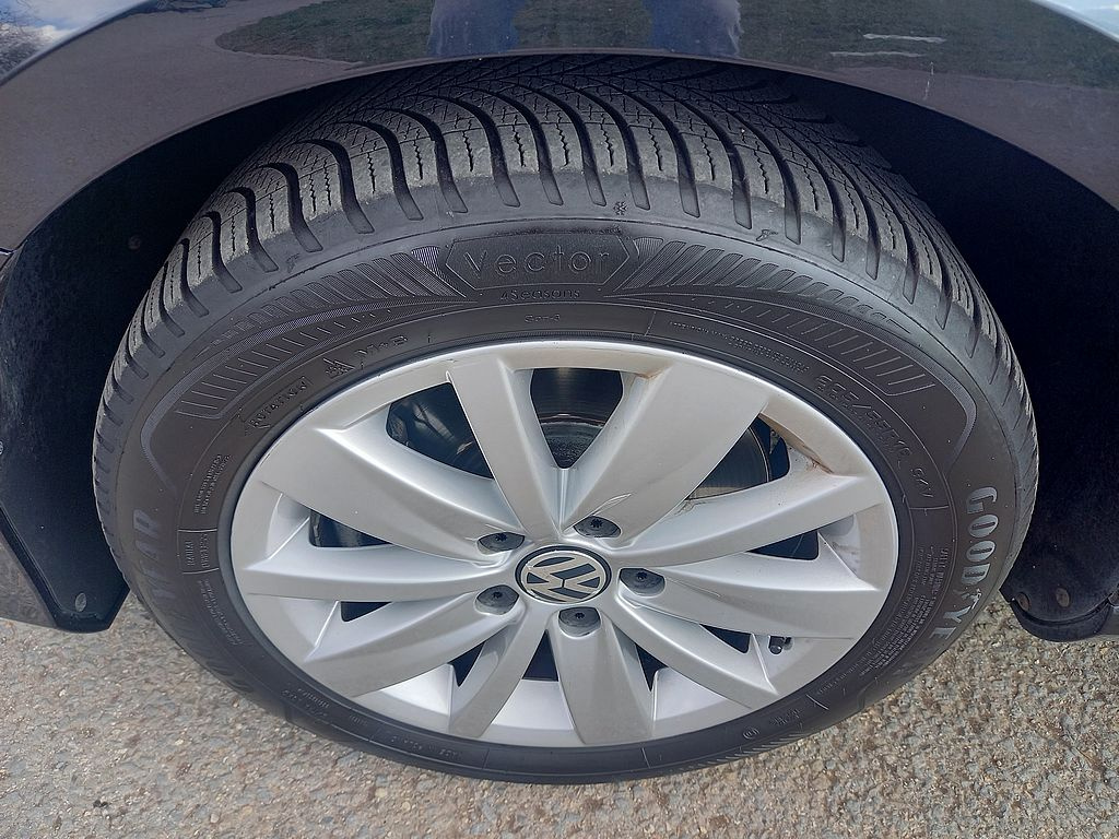 Volkswagen Passat, 2.0TDi-digiklima,navi,serviska - 17