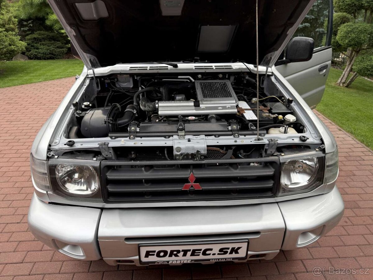 MITSUBISHI PAJERO 2,8TD SuperSelect - 17