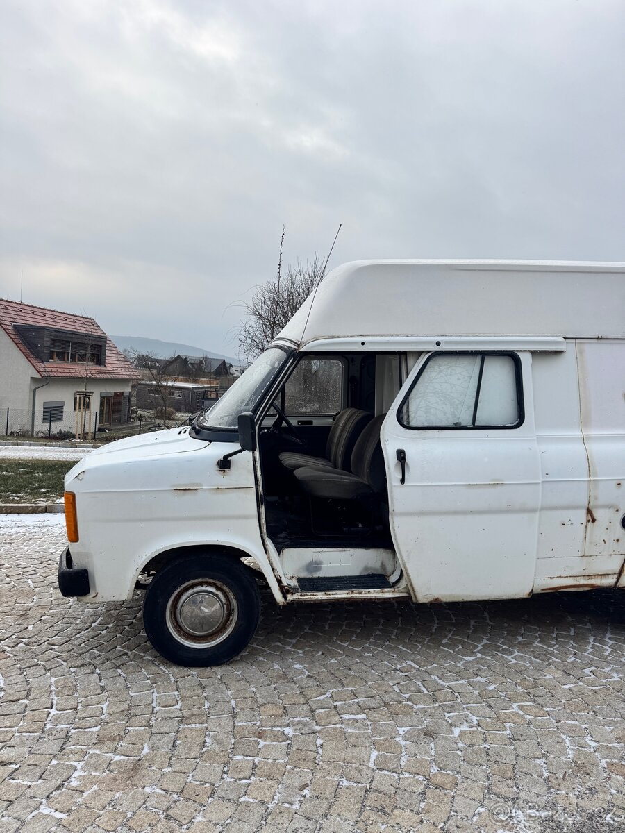 Ford Transit MK2 2.4 diesel šoupačky - 17