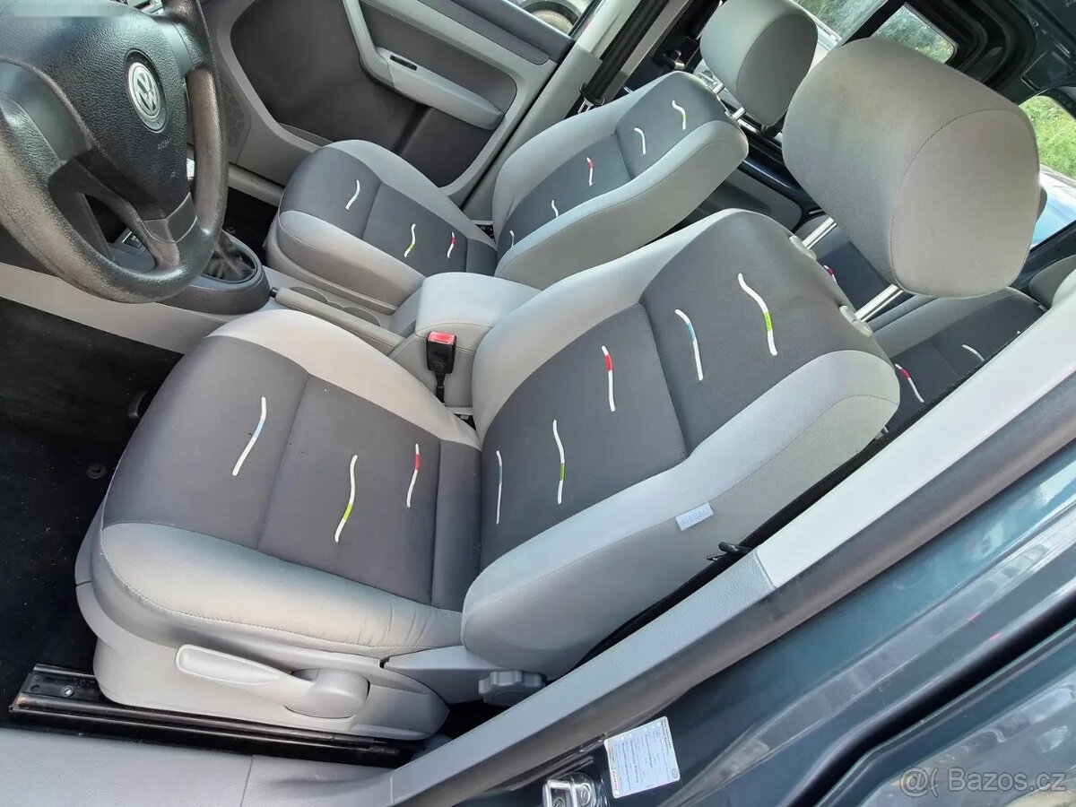 Volkswagen Caddy, 1.6i LIFE - 17
