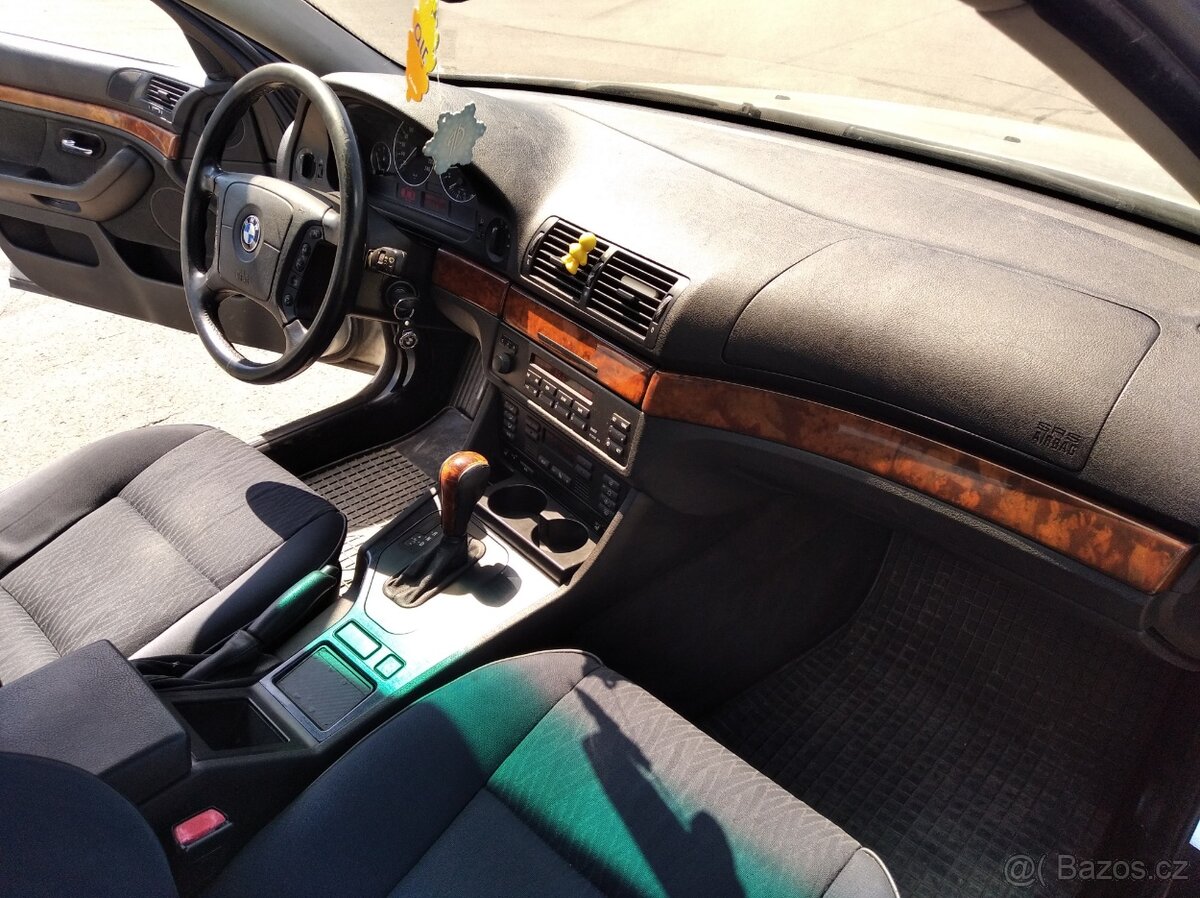 BMW 523i BA+LPG 6ti válec. - 17