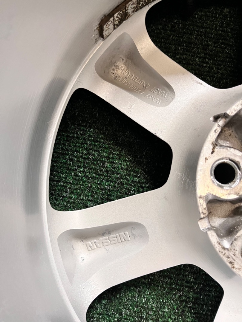 6x114,3 R17 Originál Alu Nissan Navara - ET 30 - 17