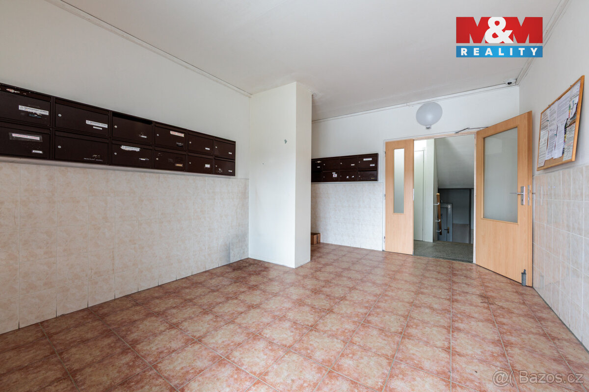 Prodej bytu 2+1, 60 m², Chodov, ul. náměstí 9. května - 17