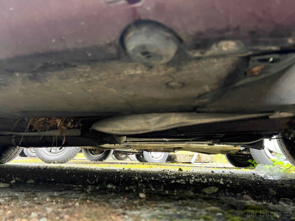 Mercedes Benz w124 E200TE - 17