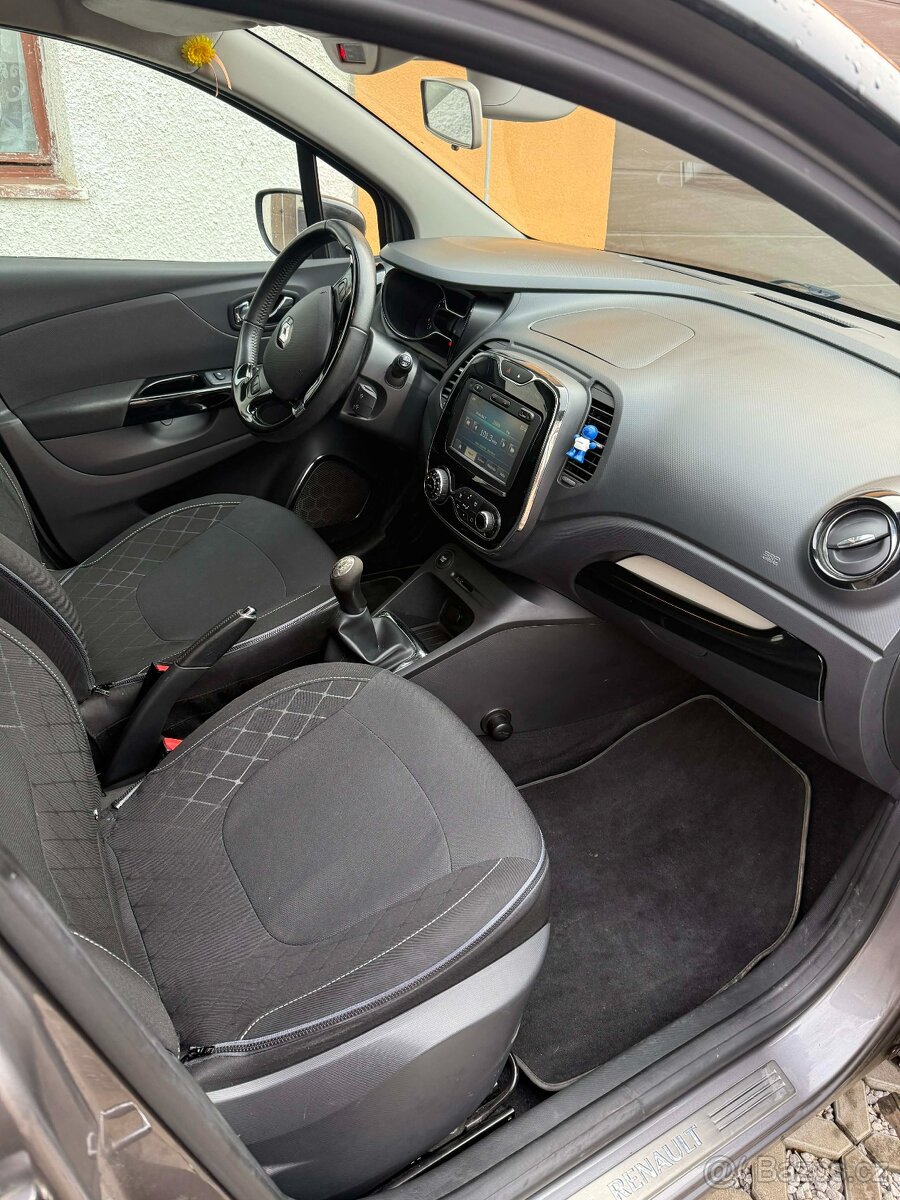 Renault Captur Hatchback 0,9 66kW 2015 naj.:114000 - 17