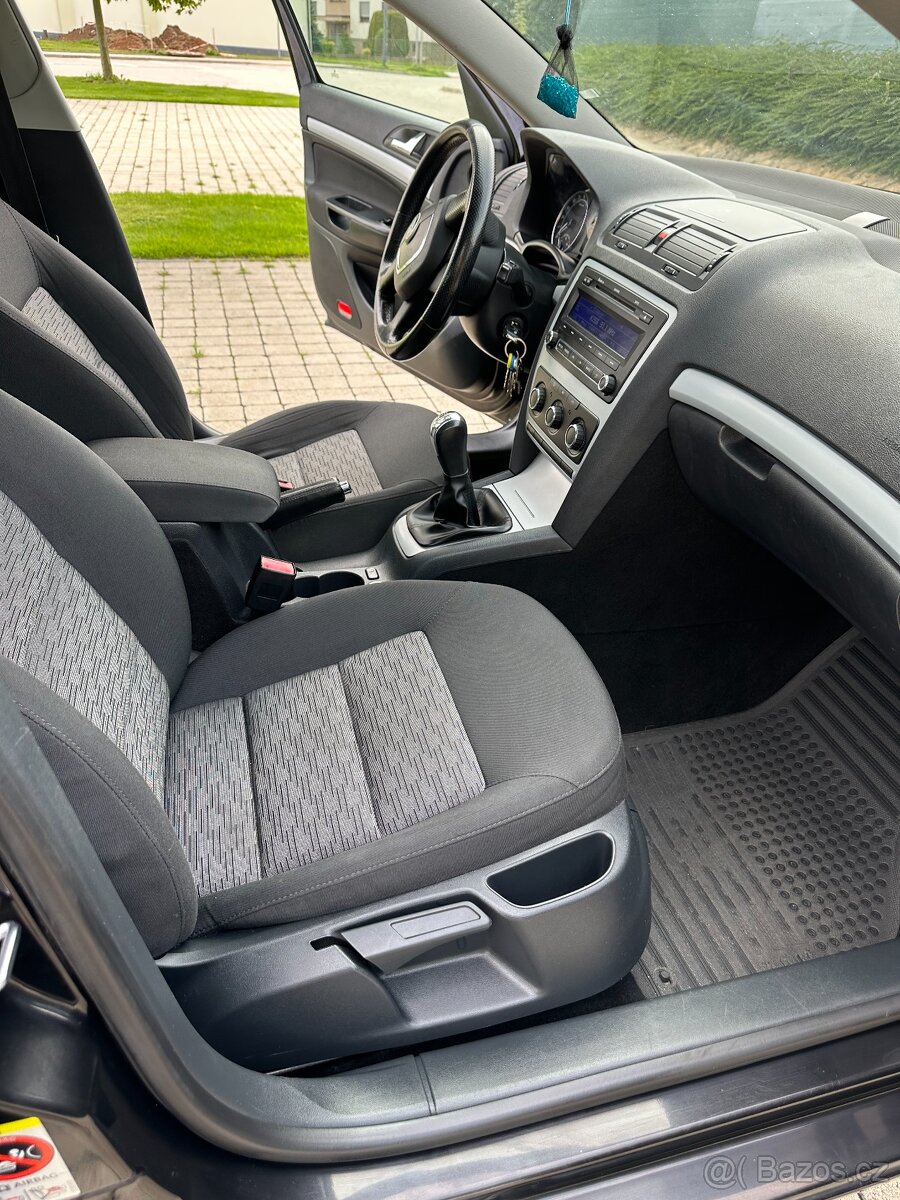 Škoda Octavia II Facelift 1.6 TDI - 17