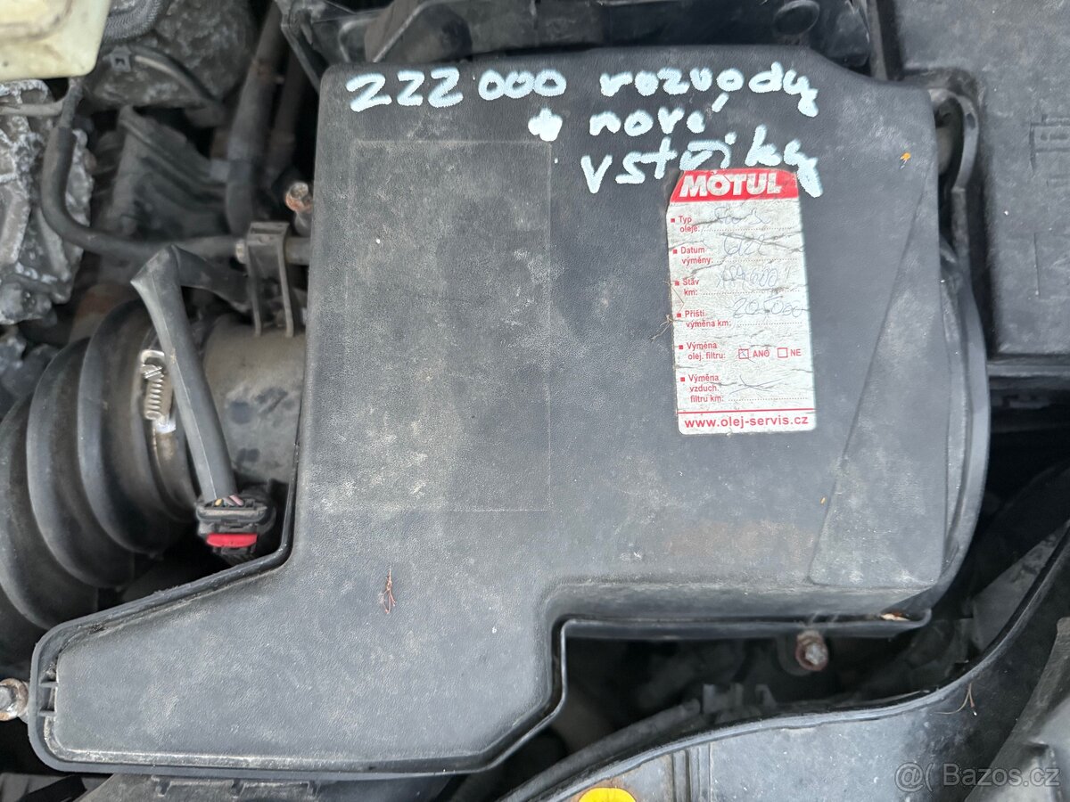 Ford C-max, 1.6 TDCi, klimatizace, nová STK - 17