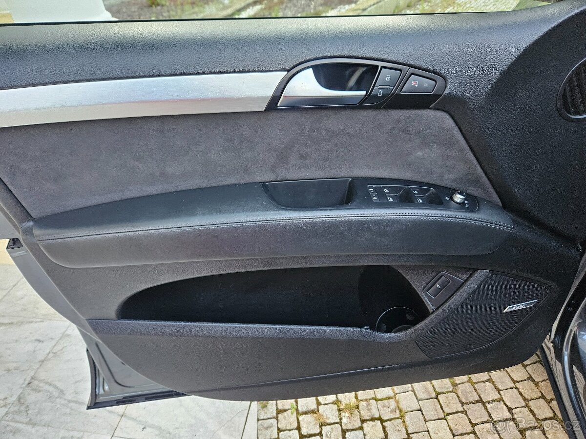 Audi Q7 4.2 TDI S-line 250 kW, 2011, 216.000 km, 7 míst - 17