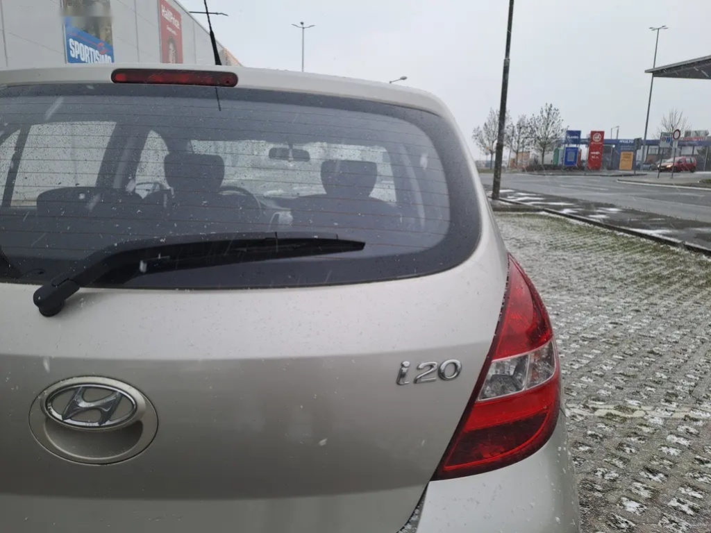 Hyundai i20, 1.2i 57KW 2.MAJ NOVÁ STK - 17