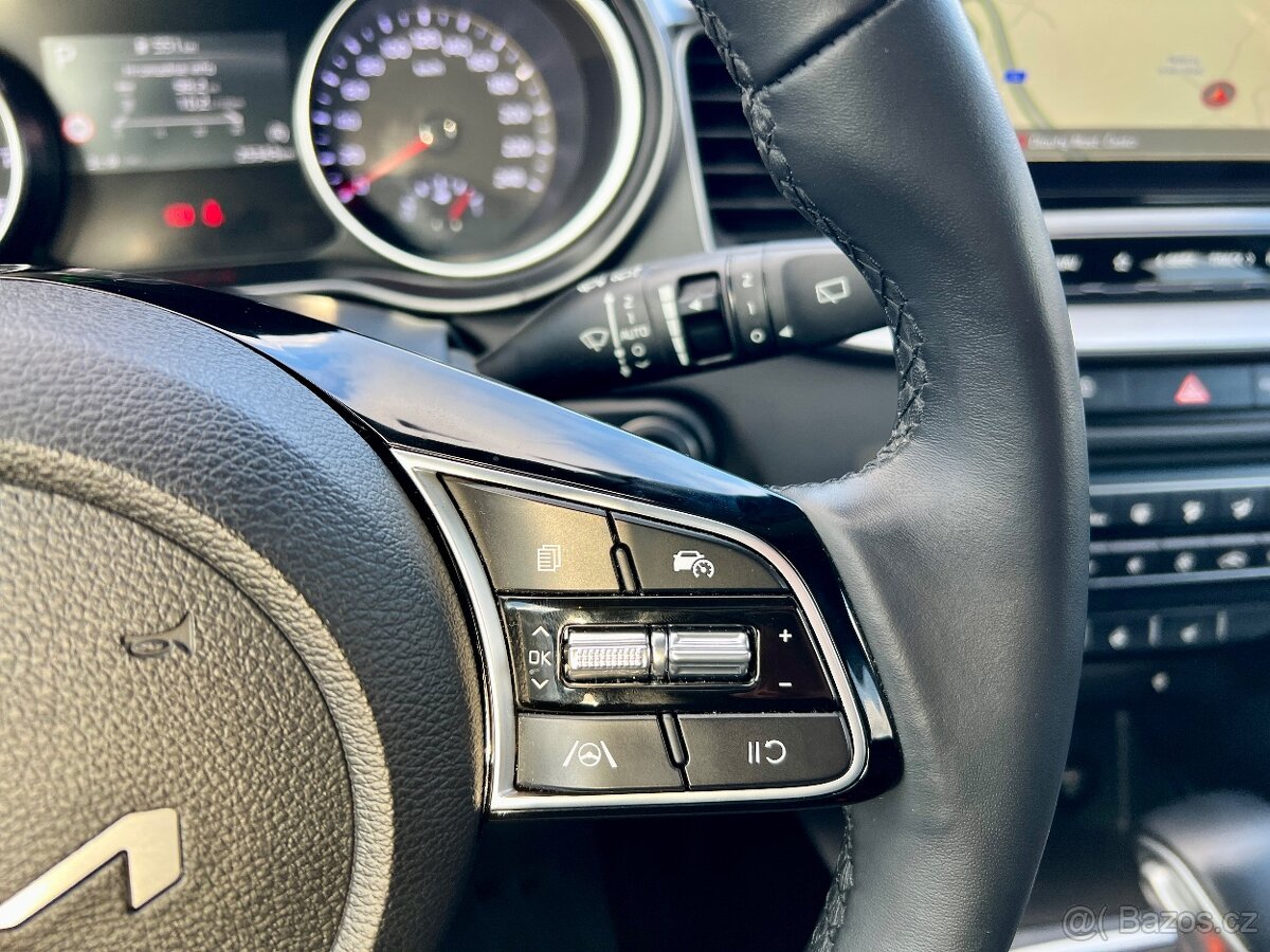 Kia Ceed SW 1,5 T-GDI TOP 7DCT + BUS - 17