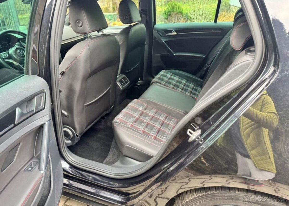 Volkswagen Golf 2,0GTi/162 KW Nový Motor TOP benzín - 17
